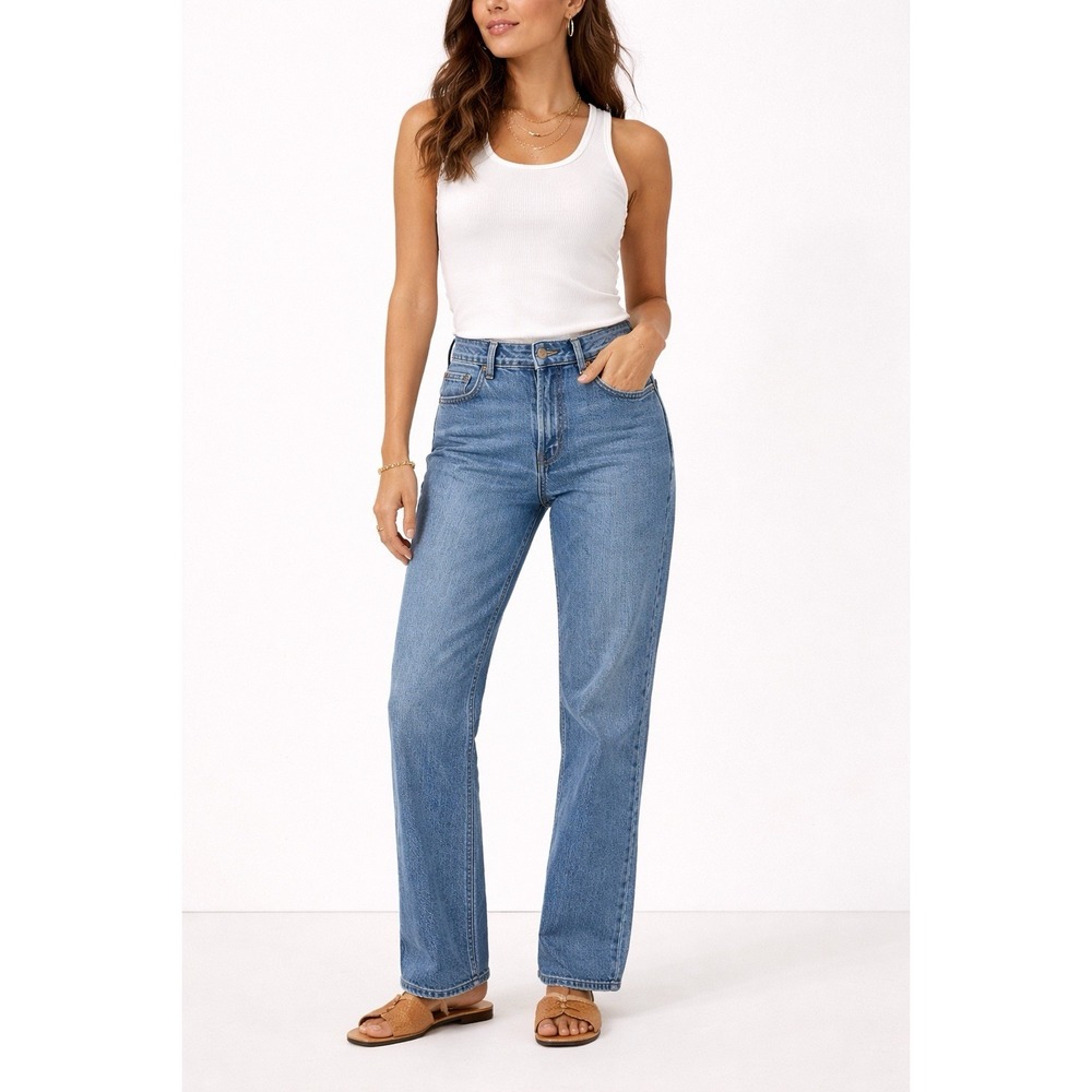 Vintage Mom Jeans 32x32 Straight mid Rise Classic 90s Minimalist Medium Wash 8‎